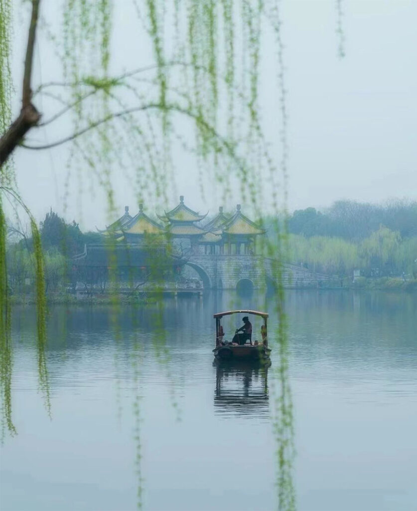 5_places_to_enjoy_spring_scenery_in_China-5.jpg 78805a221a988e79ef3f42d7c5bfd418 1749454000